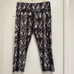 Constantly Varied Gear Capris